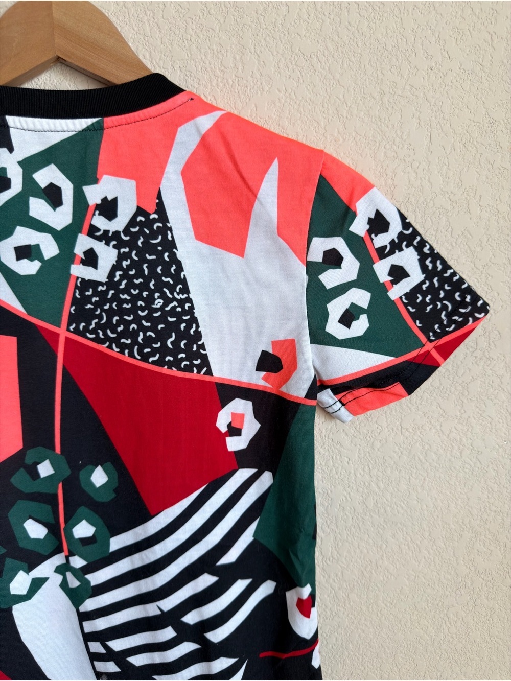 Adidas FARM Rio Graphic Tee XS Multicolor Abstract Print Athletic Shirt Top - Picture 10 of 11